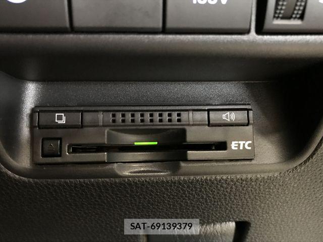 Toyota AQUA 2021-08 7499478-16
