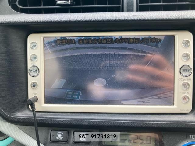 Toyota AQUA 2012-03 7508109-17