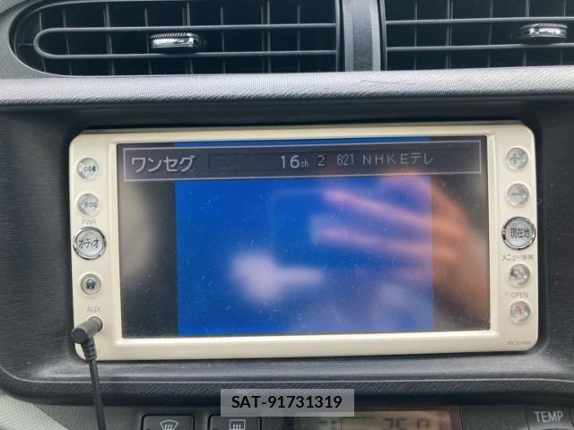 Toyota AQUA 2012-03 7508109-18