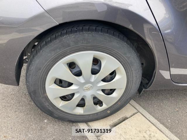 Toyota AQUA 2012-03 7508109-5