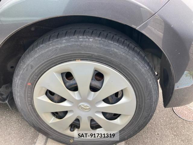 Toyota AQUA 2012-03 7508109-6