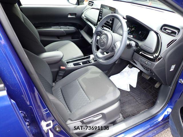Toyota AQUA 2024-03 7499470-1