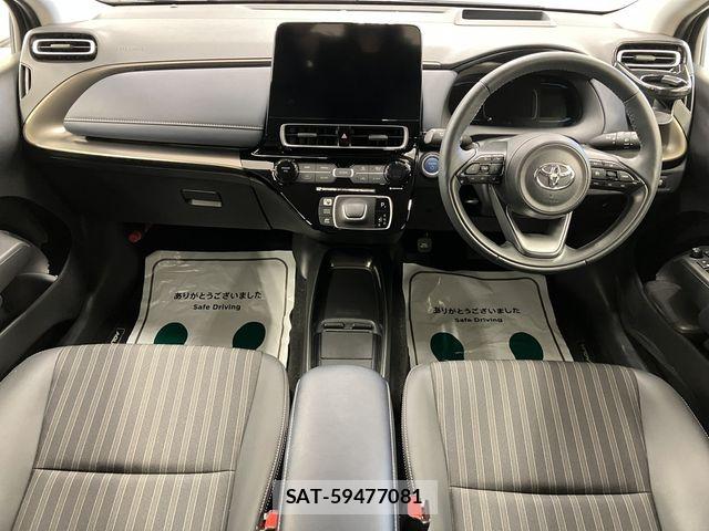 Toyota AQUA 2022-02 7508085-27