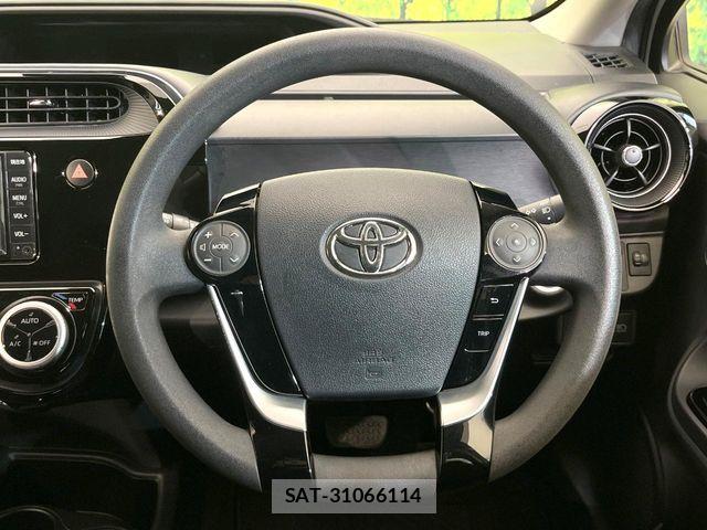 Toyota AQUA 2019-08 7499489-10