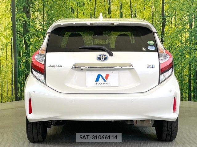 Toyota AQUA 2019-08 7499489-14
