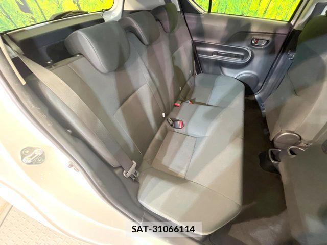 Toyota AQUA 2019-08 7499489-8