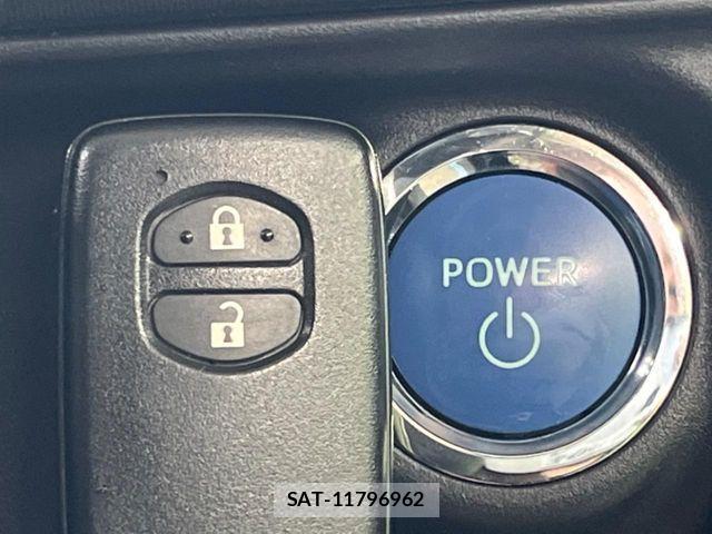Toyota AQUA 2012-06 7499506-6