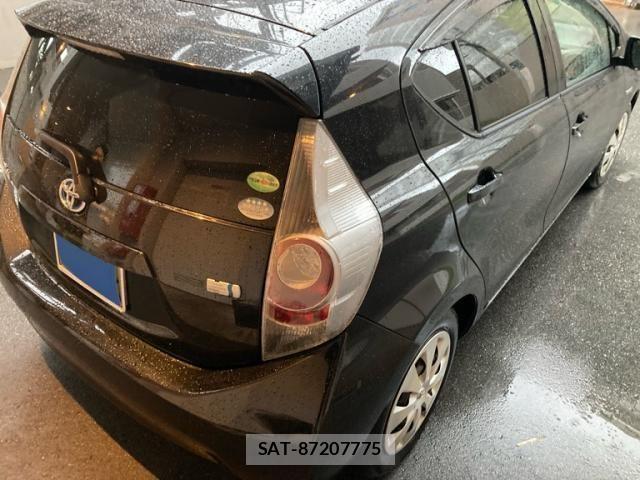 Toyota AQUA 2014-04 7499529-3