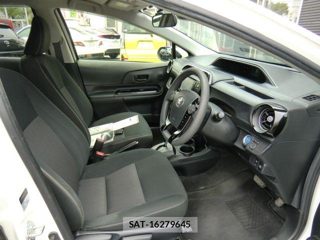 Toyota AQUA 2020-01 7508081-1