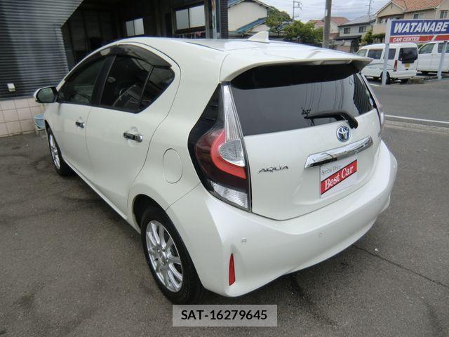Toyota AQUA 2020-01 7508081-2