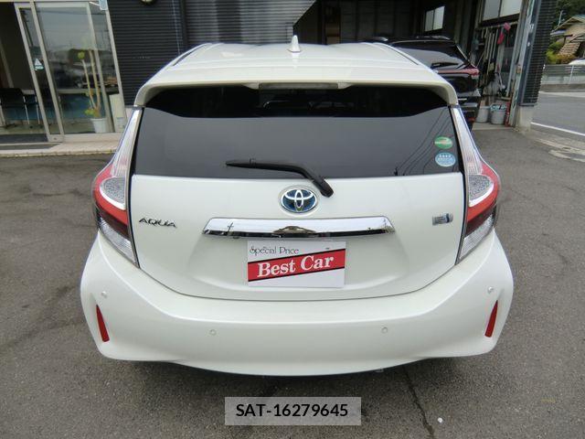 Toyota AQUA 2020-01 7508081-3