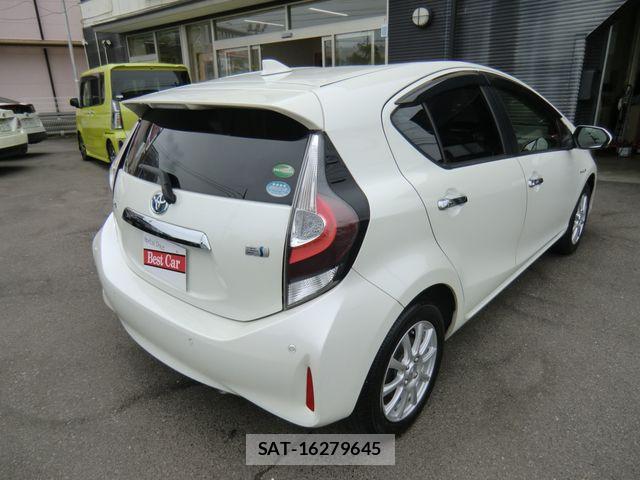 Toyota AQUA 2020-01 7508081-5