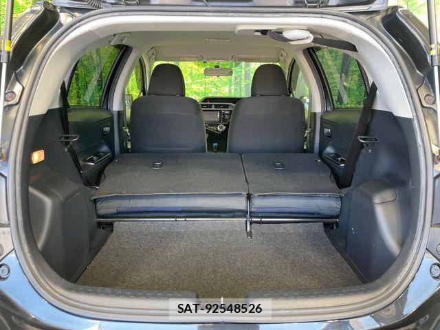 Toyota AQUA 2014-12 7499518-8