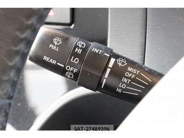 Toyota AQUA 2013-06 7508108-5