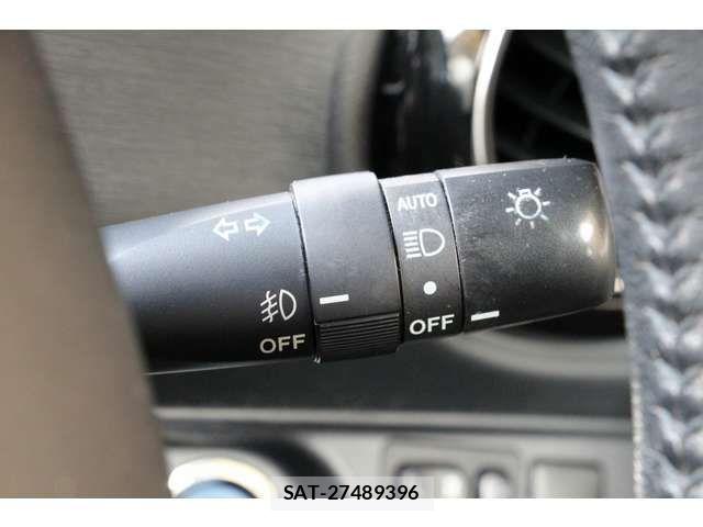 Toyota AQUA 2013-06 7508108-6