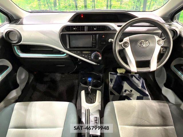 Toyota AQUA 2012-01 7499515-1