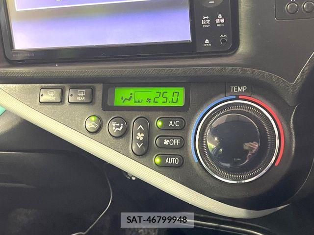 Toyota AQUA 2012-01 7499515-6