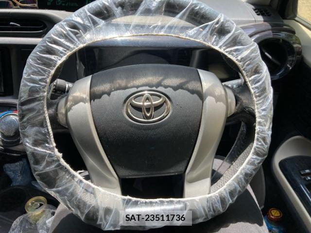 Toyota AQUA 2013-08 7508114-14
