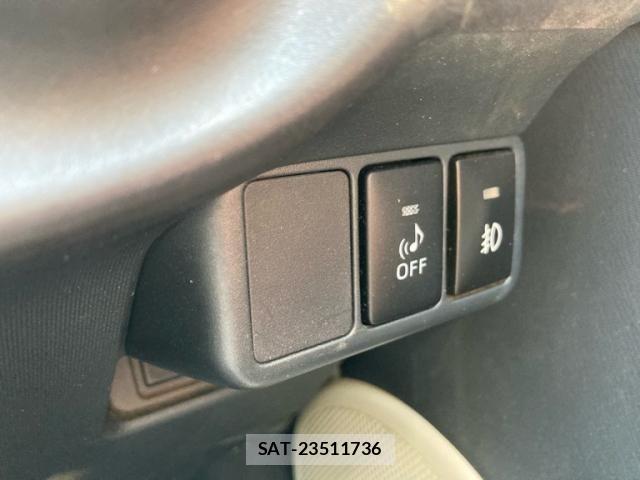 Toyota AQUA 2013-08 7508114-17