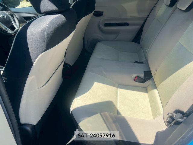 Toyota AQUA 2012-07 7499510-12