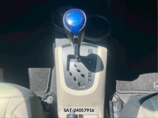 Toyota AQUA 2012-07 7499510-19