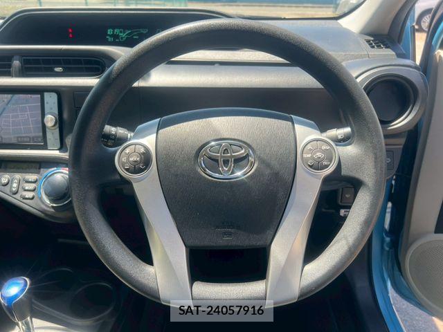 Toyota AQUA 2012-07 7499510-20