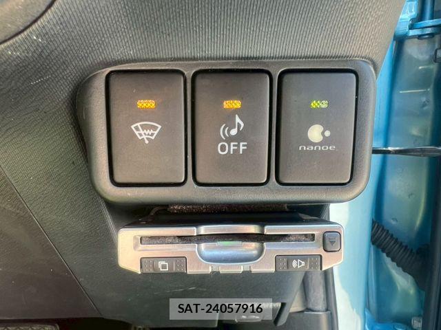 Toyota AQUA 2012-07 7499510-27