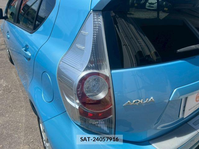 Toyota AQUA 2012-07 7499510-6