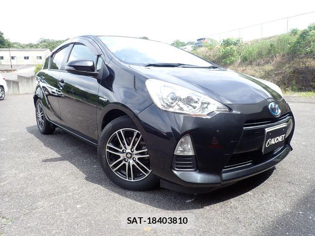 Toyota AQUA 2012-03 7508107-0