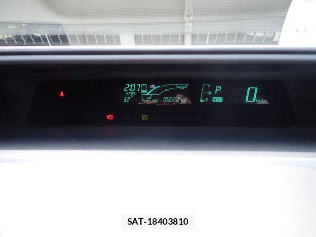 Toyota AQUA 2012-03 7508107-9