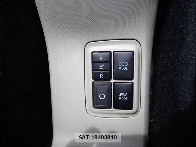 Toyota AQUA 2012-03 7508107-15