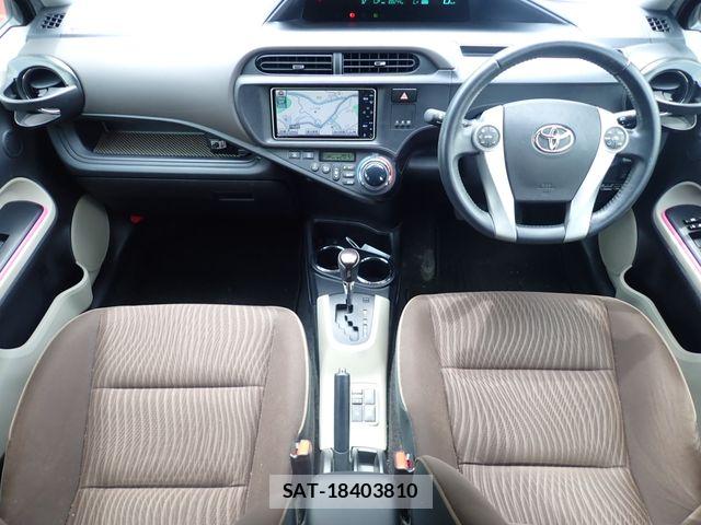 Toyota AQUA 2012-03 7508107-16