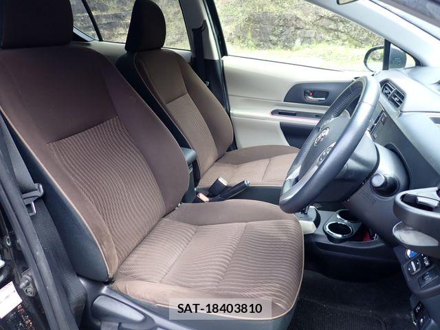 Toyota AQUA 2012-03 7508107-17