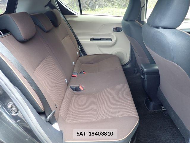 Toyota AQUA 2012-03 7508107-18