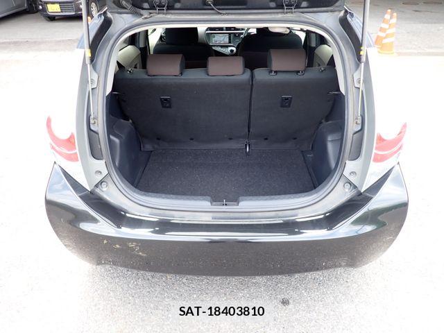Toyota AQUA 2012-03 7508107-21