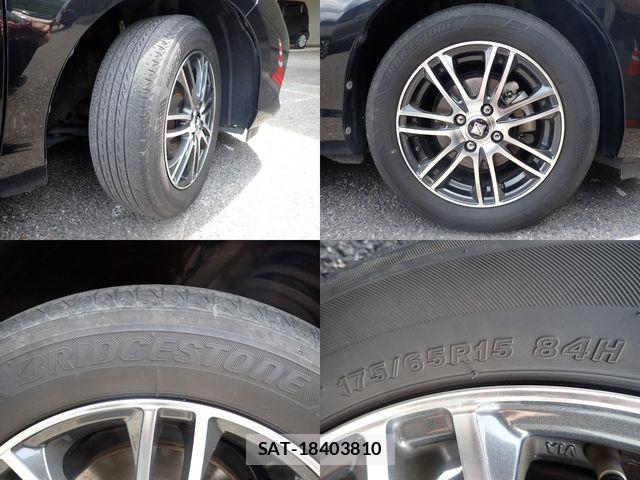 Toyota AQUA 2012-03 7508107-23