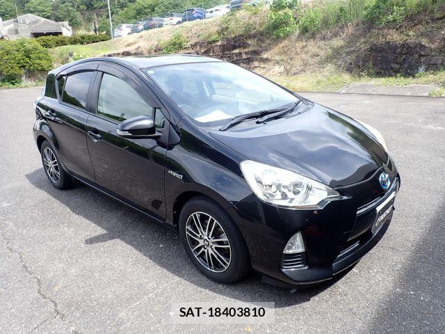 Toyota AQUA 2012-03 7508107-3