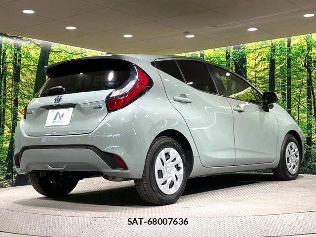 Toyota AQUA 2023-05 7499483-16