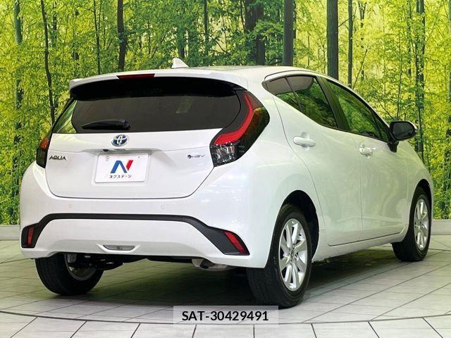 Toyota AQUA 2024-07 7499472-16