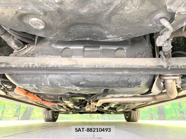 Toyota AQUA 2017-08 7499492-18