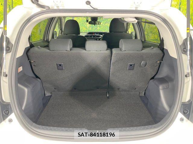 Toyota AQUA 2018-08 7499487-9