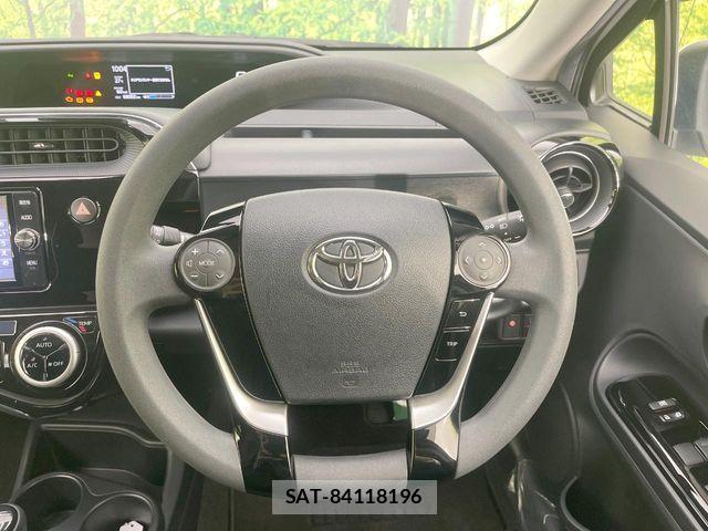 Toyota AQUA 2018-08 7499487-10