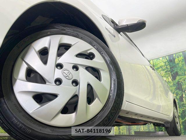 Toyota AQUA 2018-08 7499487-12
