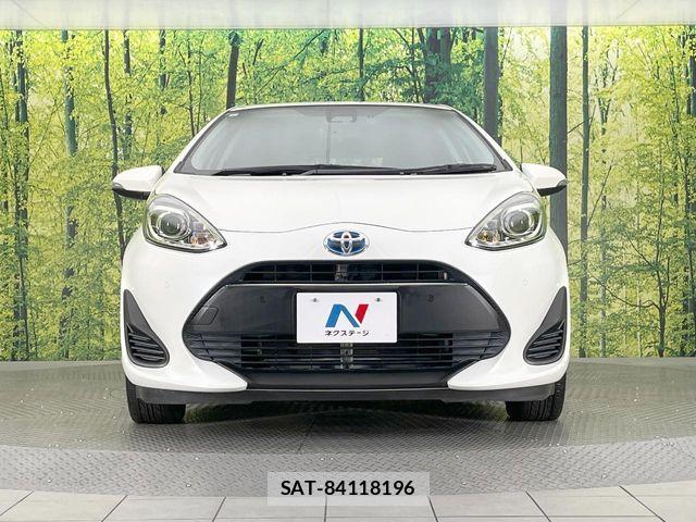 Toyota AQUA 2018-08 7499487-13