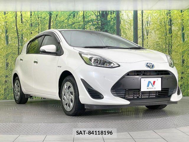 Toyota AQUA 2018-08 7499487-15