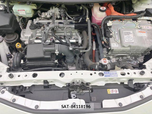 Toyota AQUA 2018-08 7499487-17