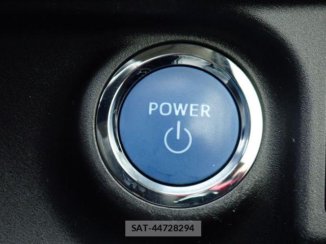 Toyota AQUA 2021-04 7508094-10