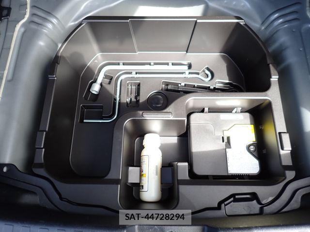 Toyota AQUA 2021-04 7508094-20