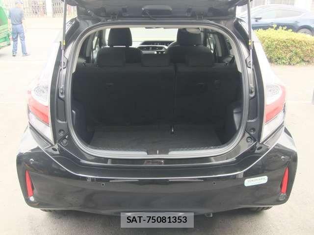 Toyota AQUA 2019-03 7499490-13