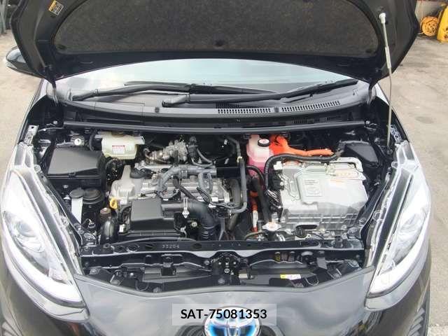 Toyota AQUA 2019-03 7499490-15